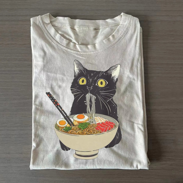 Camiseta Regular Gatinho Comedor de Lamen