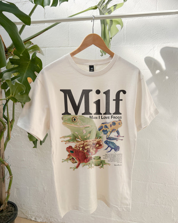 Camiseta Unissex 'Man I Love Frogs' Threadheads - Algodão Premium e Conforto